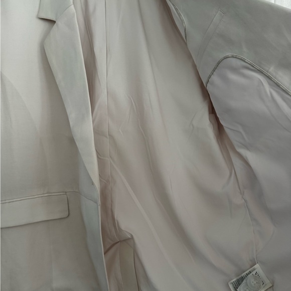 Vuori Trestle’s Twill Blazer Marshmallow - Picture 8 of 10